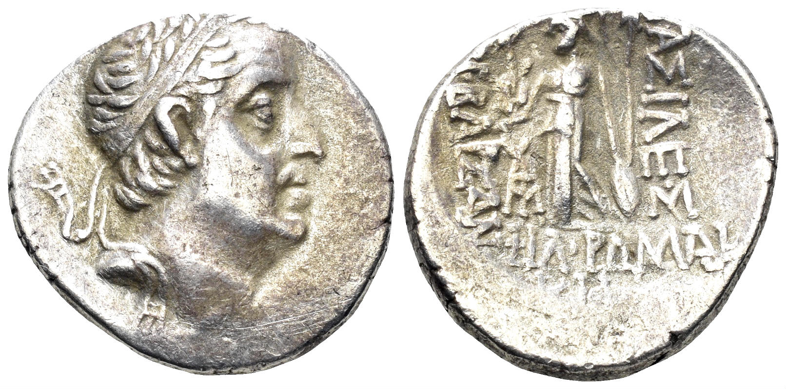 Cappadocian Kingdom. Ariobarzanes I Philoromaios. 96-63 BC. AR Drachm (4.00g, 17mm). Dated RY 28 (68/7 BC). Simonetta 38a