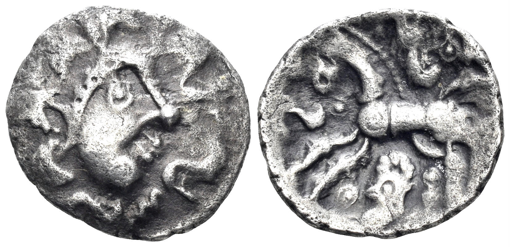 Celtic Britain. Dobunni. Uninscribed. Circa 35-30 BC. AR Unit (1.10g, 15mm). 'Cotswold Cock, head type A' type. vA 1020-1
