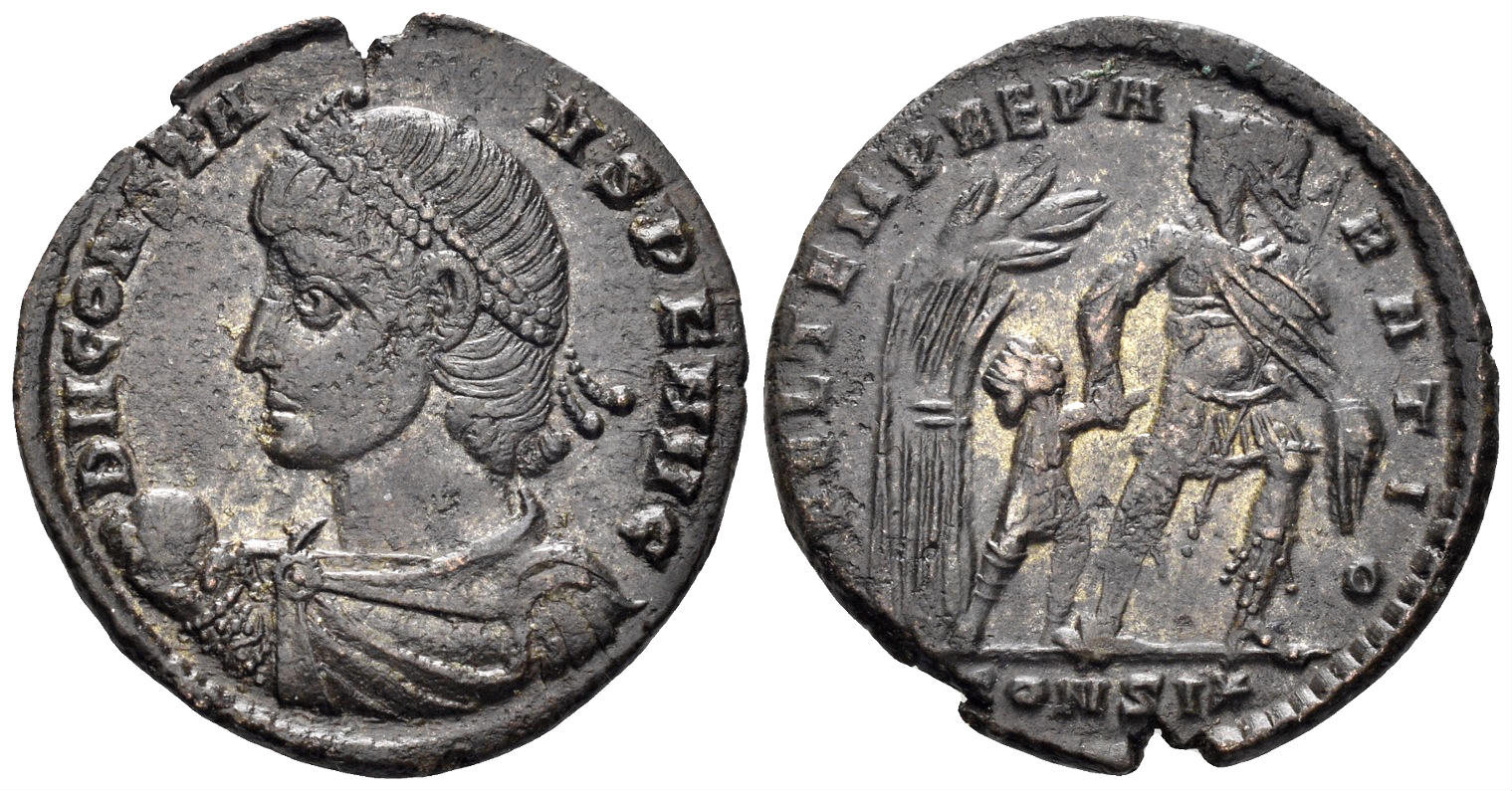 Constans. 337-350 AD. AE Centenionalis (3.20g, 21mm). Constantinople mint. Struck 348-50 AD. RIC 88