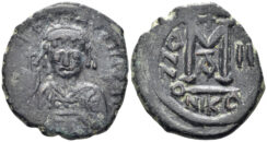 Maurice Tiberius. 582-602. AE Follis (11.02g, 28mm). Nicomedia mint. Dated RY 2 (583/4). SB 512