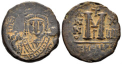 Maurice Tiberius. 582-602. AE Follis (11.59g, 26mm). Theoupolis mint. Dated RY 18 (599/600). SB 533