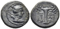 Aiolis, Kyme. Circa 165-90 BC. AE 18mm (4.48g). Zoilos, magistrate. SNG Copenhagen 108
