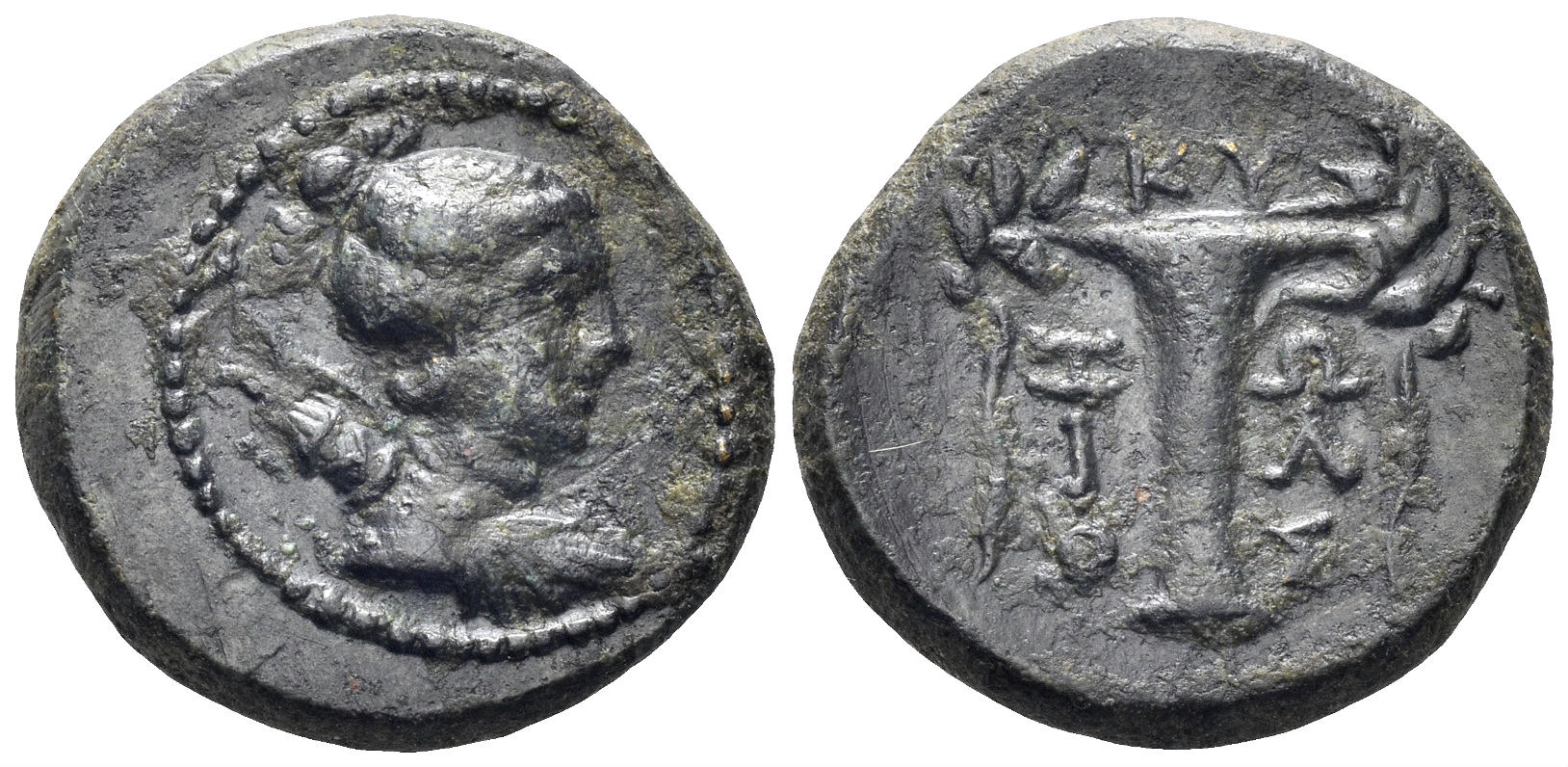 Aiolis, Kyme. Circa 165-90 BC. AE 18mm (4.48g). Zoilos, magistrate. SNG Copenhagen 108