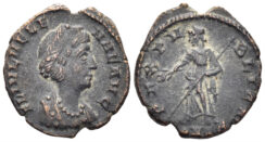 Helena, Augusta. 324-328/30 AD. AE4 (1.56g, 16mm). Constantinople mint. Struck 330 AD. RIC 33