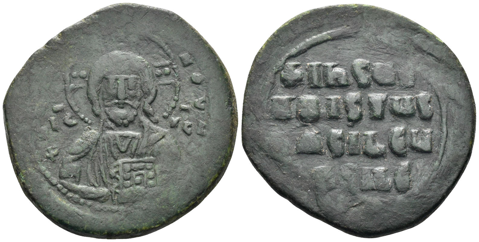 Time of Basil II. 976-1030. AE Anonymous Follis (12.01g, 31mm). Constantinople mint. SB 1813