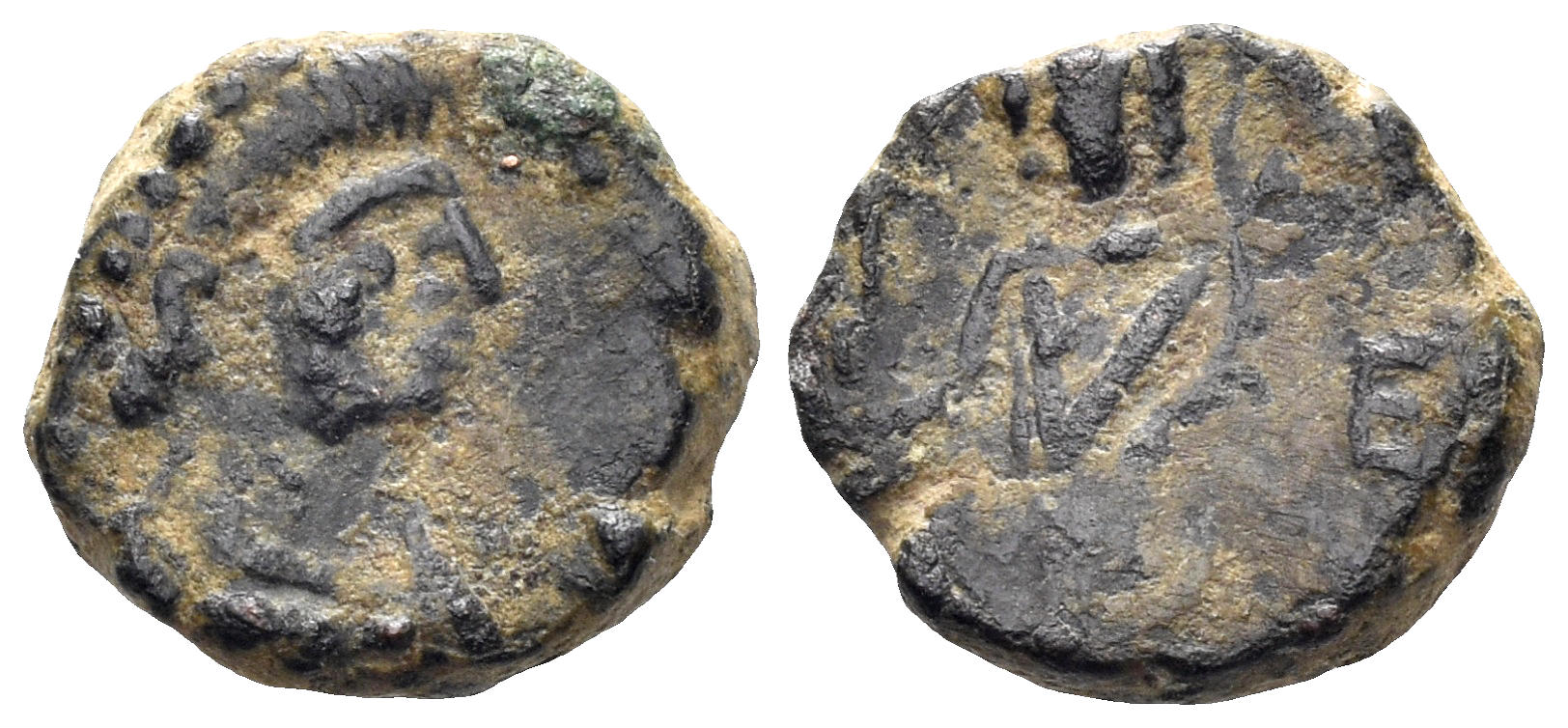 Leo I. 457-474 AD. AE Nummus (1.23g, 11mm). Constantinople mint (?). RIC 713-718